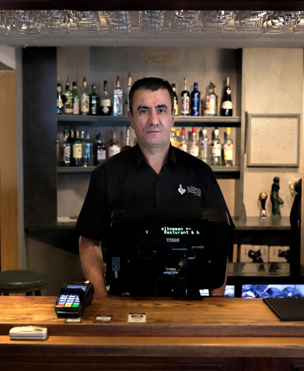 סנדשון Napoli Resturant & Hotell As מראה חיצוני תמונה